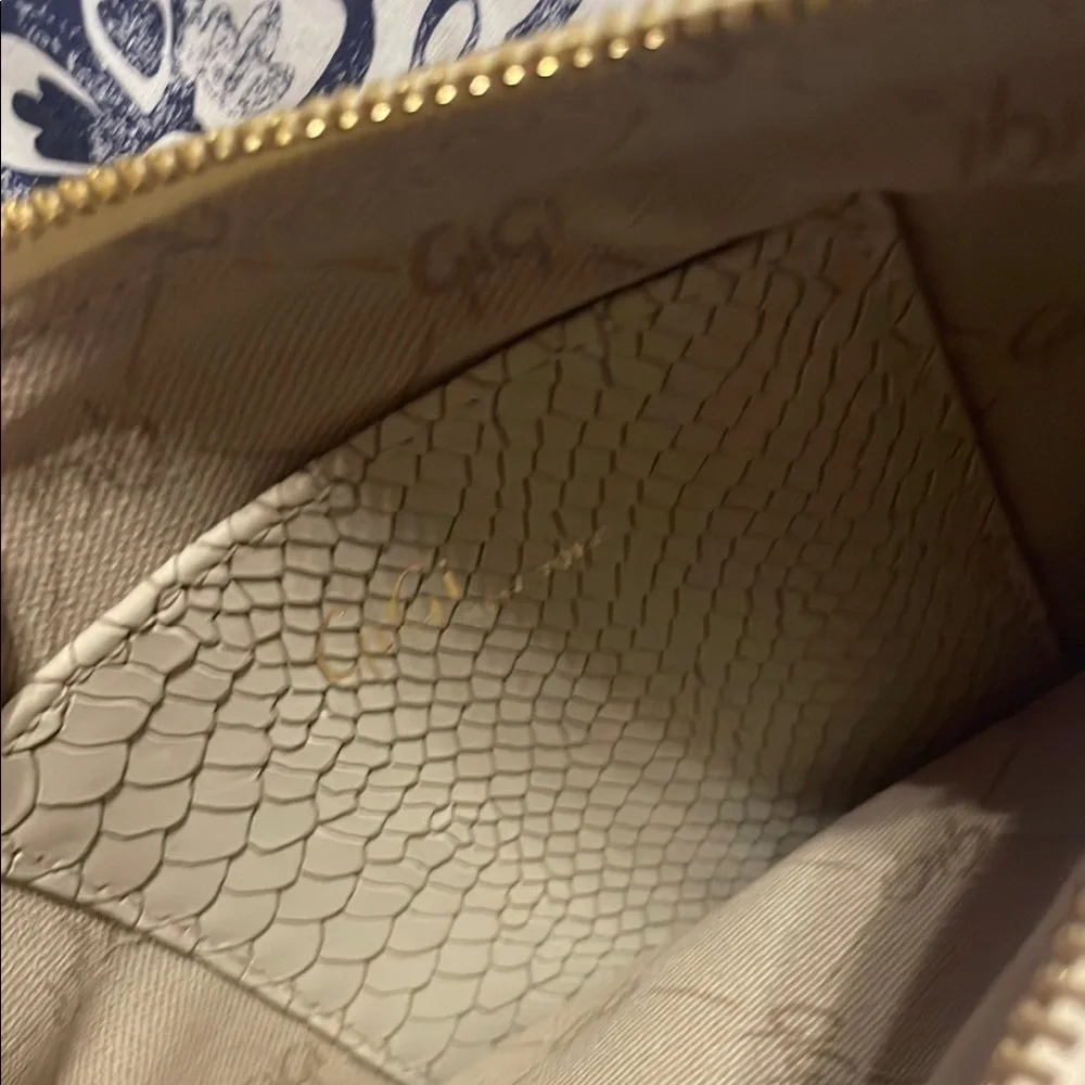Gigi New York - Leather Cream Clutch with Snake Texture